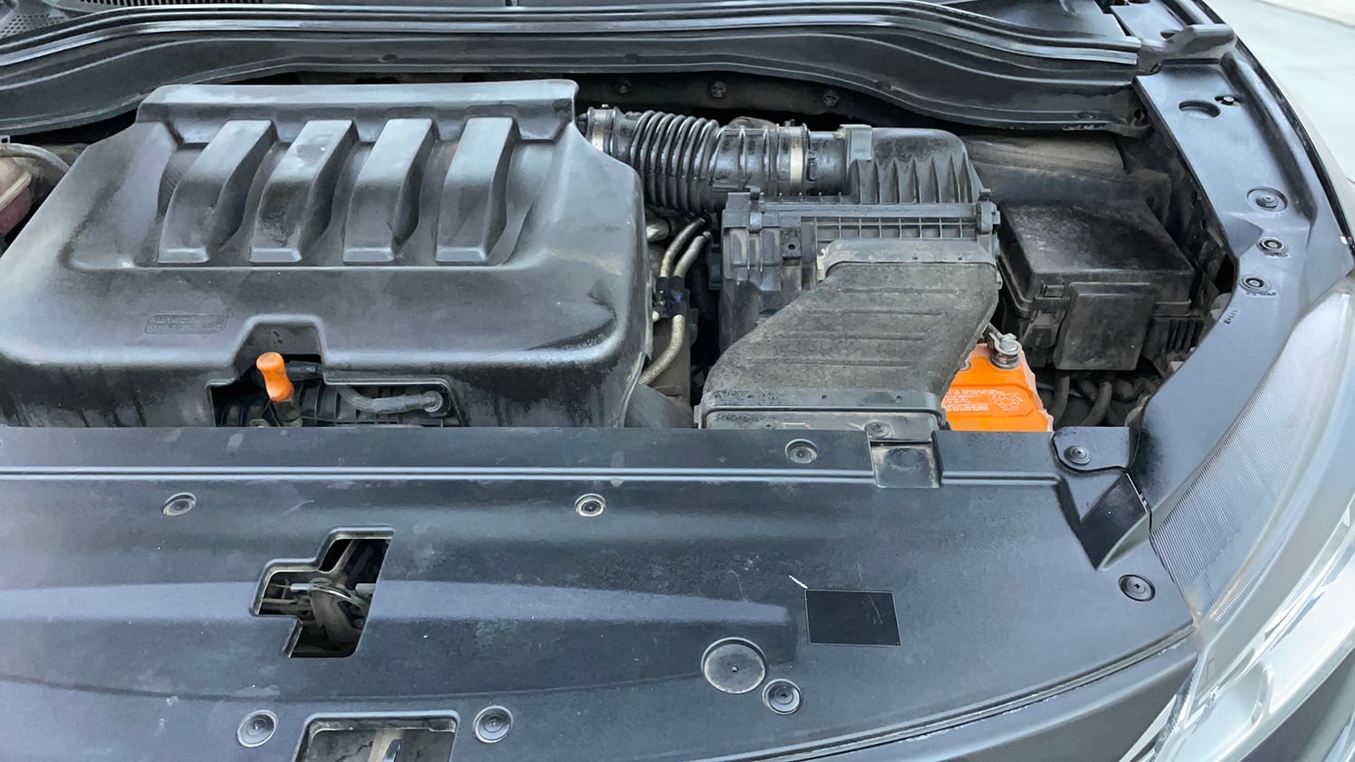 Used 2022 Mahindra XUV700 AX 3 Petrol MT 5 STR Petrol Manual engine ENGINE LEFT SIDE VIEW