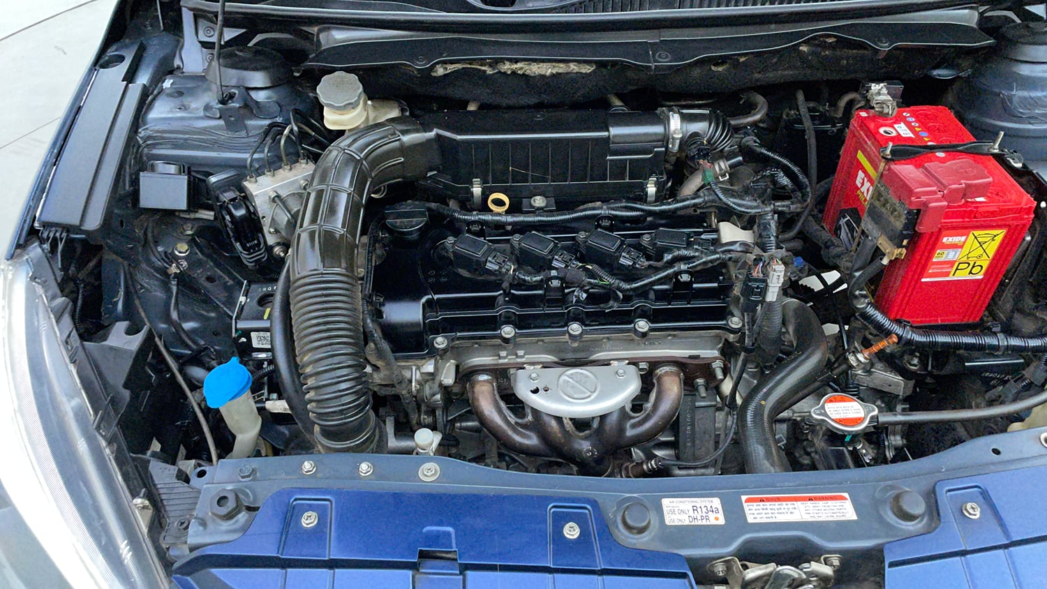 Used 2018 Maruti Suzuki Ciaz Zeta Hybrid 1.5 AT Petrol Automatic engine ENGINE RIGHT SIDE VIEW