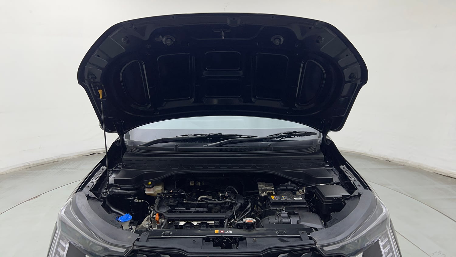 Used 2024 Kia Sonet HTK Plus 1.2 Petrol MT Petrol Manual engine ENGINE & BONNET OPEN FRONT VIEW