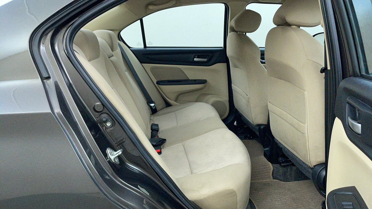 Used 2020 Honda Amaze 1.2 V MT Petrol Petrol Manual interior RIGHT SIDE REAR DOOR CABIN VIEW