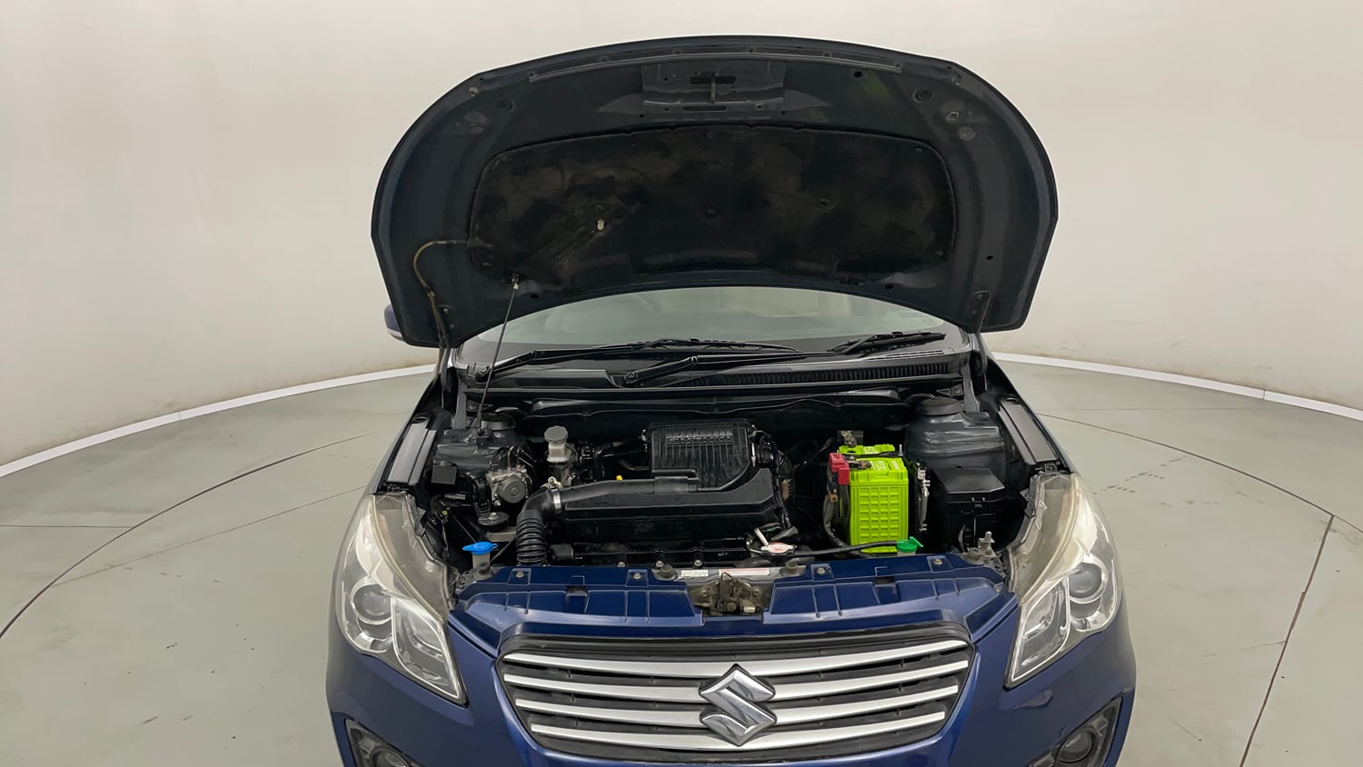 Used 2017 Maruti Suzuki Ciaz Alpha 1.4 MT Petrol Manual engine ENGINE & BONNET OPEN FRONT VIEW