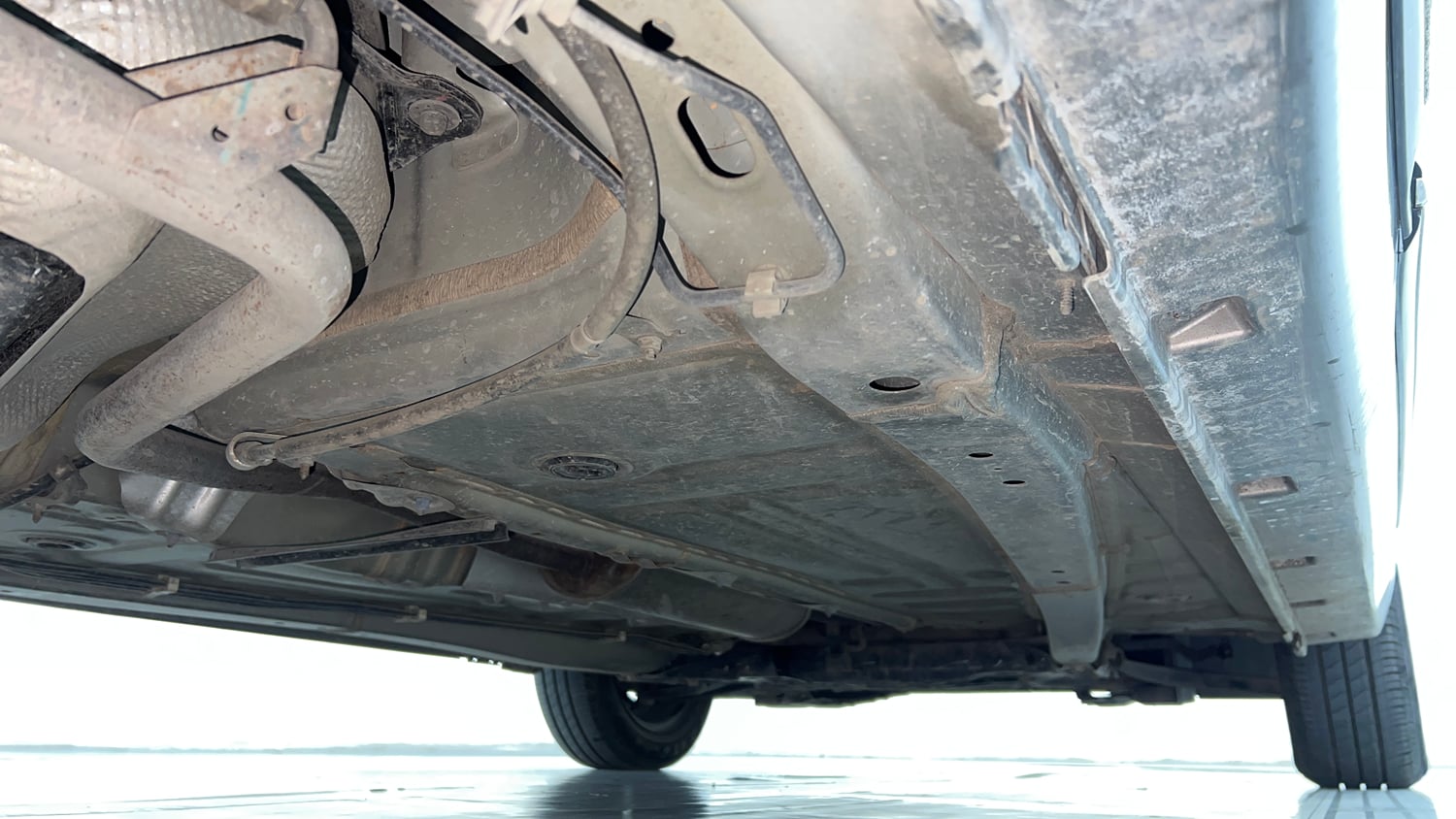 Used 2021 Maruti Suzuki Baleno Sigma Petrol Manual extra REAR RIGHT UNDERBODY VIEW