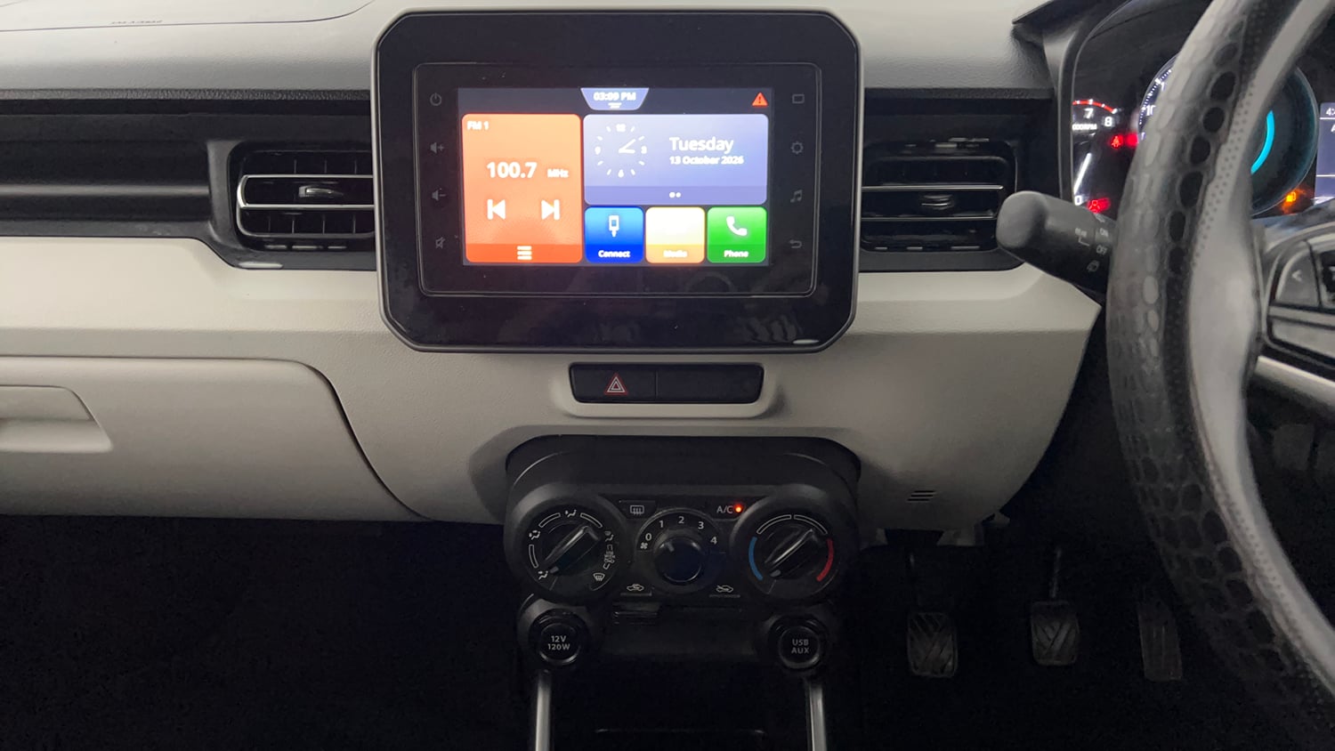 Used 2023 Maruti Suzuki Ignis Zeta 1.2 MT Petrol Manual interior MUSIC SYSTEM & AC CONTROL VIEW