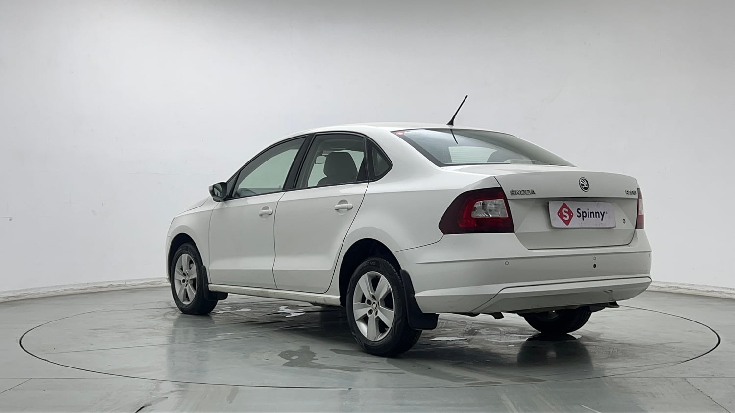 Used 2019 Skoda Rapid Ambition 1.6 MPI Petrol Manual exterior LEFT REAR CORNER VIEW