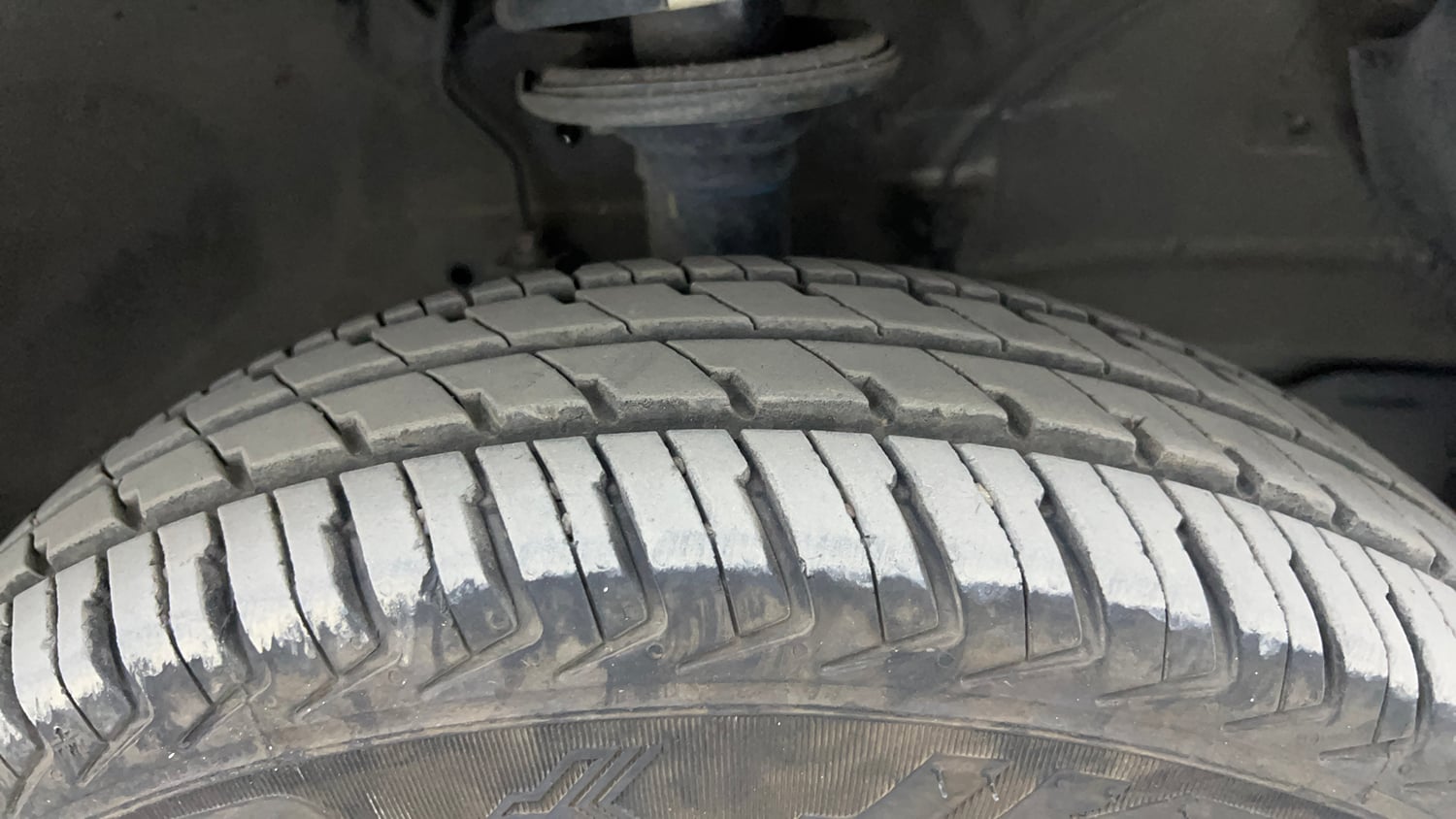 Used 2025 Maruti Suzuki Alto K10 VXi Plus (O) Petrol Manual tyres RIGHT FRONT TYRE TREAD VIEW