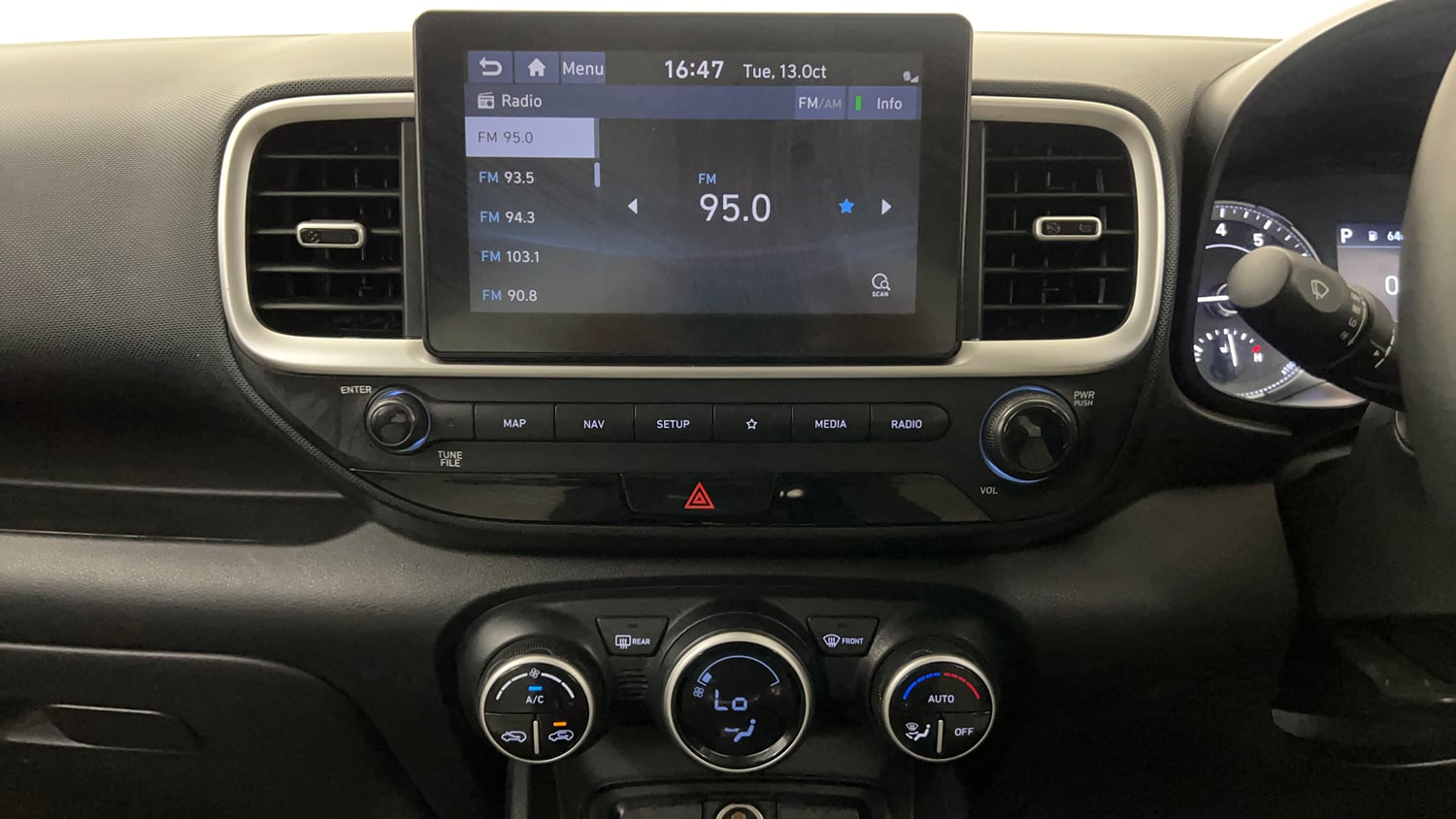 Used 2021 Hyundai Venue SX Plus 1.0 Turbo DCT Petrol Automatic interior MUSIC SYSTEM & AC CONTROL VIEW