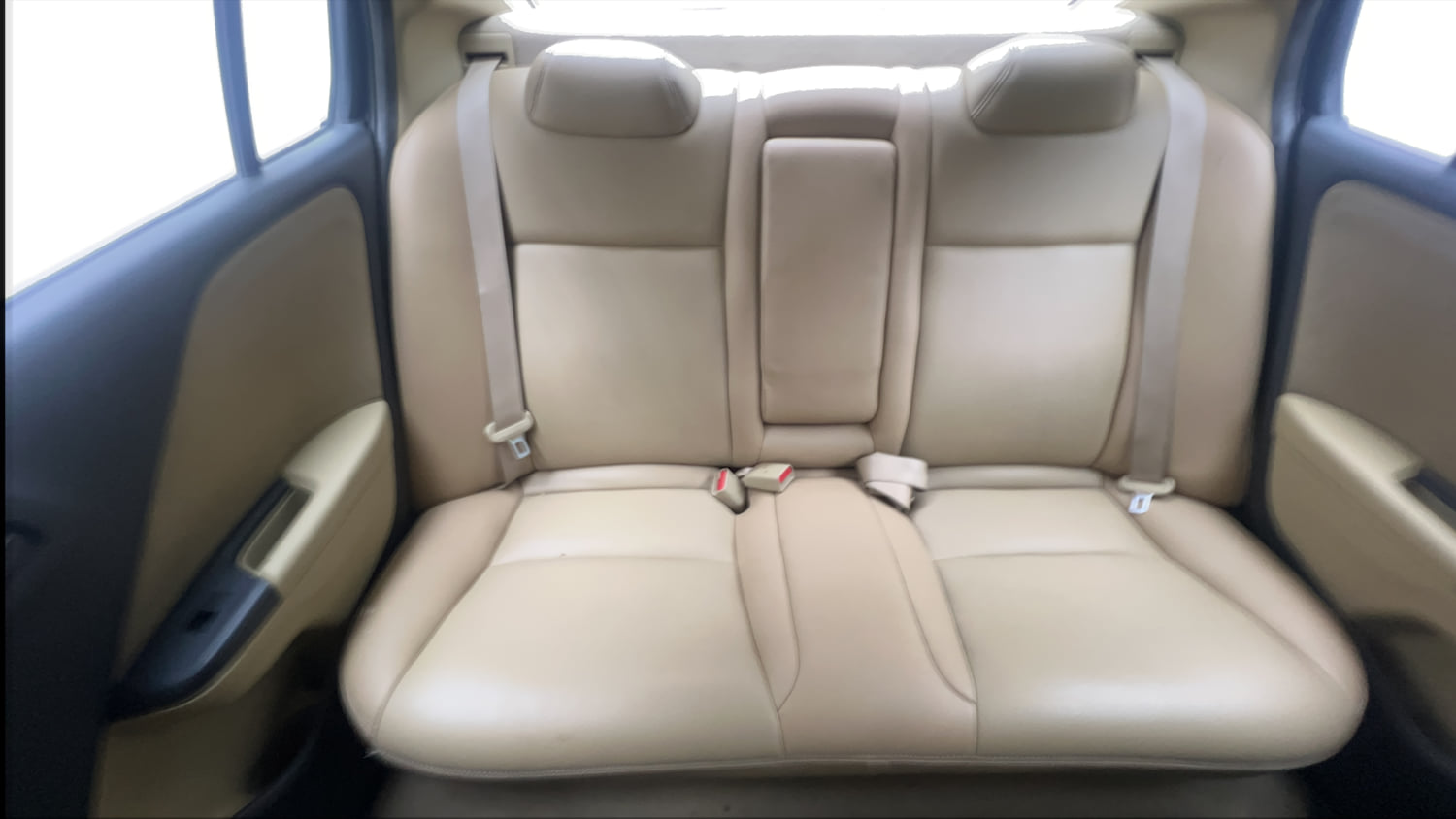 Used 2016 Honda City SV Petrol Manual interior REAR SEAT CONDITION VIEW