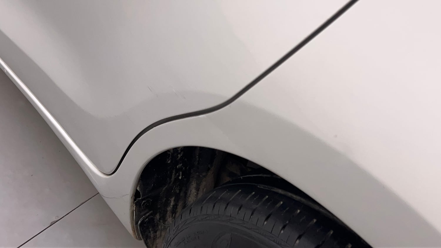 Used 2019 Maruti Suzuki Swift ZXi AMT Petrol Automatic dents MINOR SCRATCH