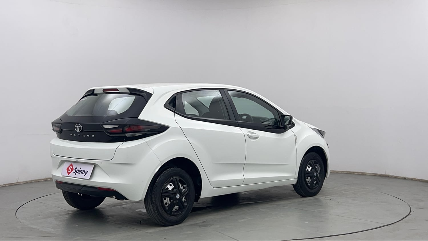 Used 2021 Tata Altroz XE Petrol Petrol Manual exterior RIGHT REAR CORNER VIEW