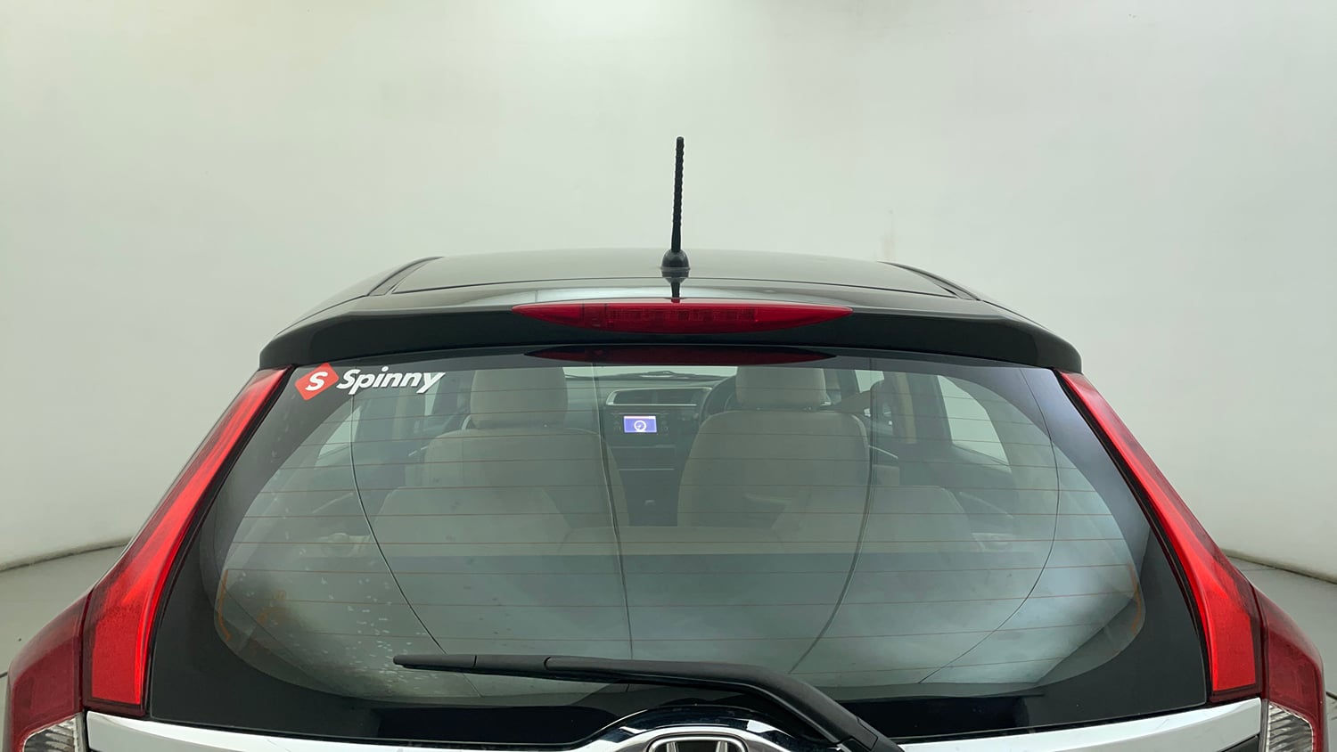 Used 2018 Honda Jazz V Petrol Petrol Manual exterior BACK WINDSHIELD VIEW