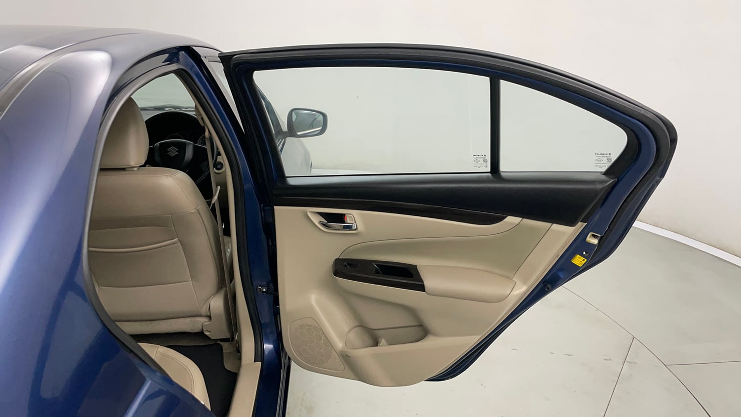 Used 2017 Maruti Suzuki Ciaz Alpha 1.4 MT Petrol Manual interior RIGHT REAR DOOR OPEN VIEW