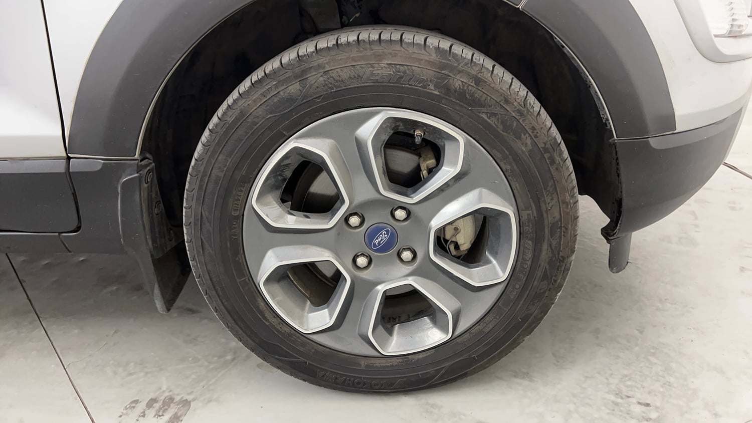 Used 2021 Ford EcoSport Titanium Plus 1.5L Ti-VCT AT Petrol Automatic tyres RIGHT FRONT TYRE RIM VIEW