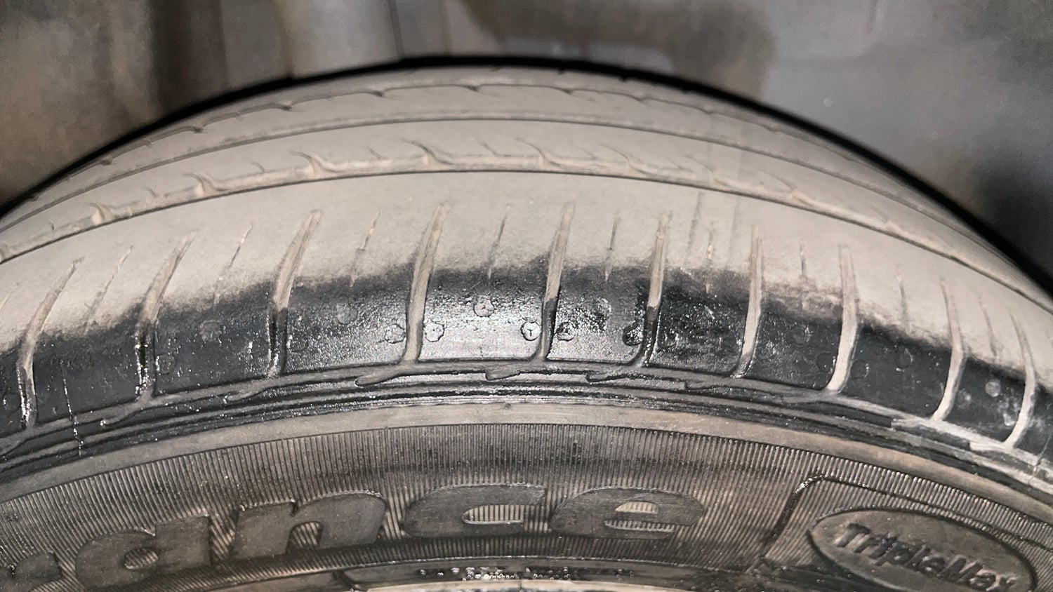 Used 2018 Maruti Suzuki Swift ZXi Plus Petrol Manual tyres RIGHT REAR TYRE TREAD VIEW