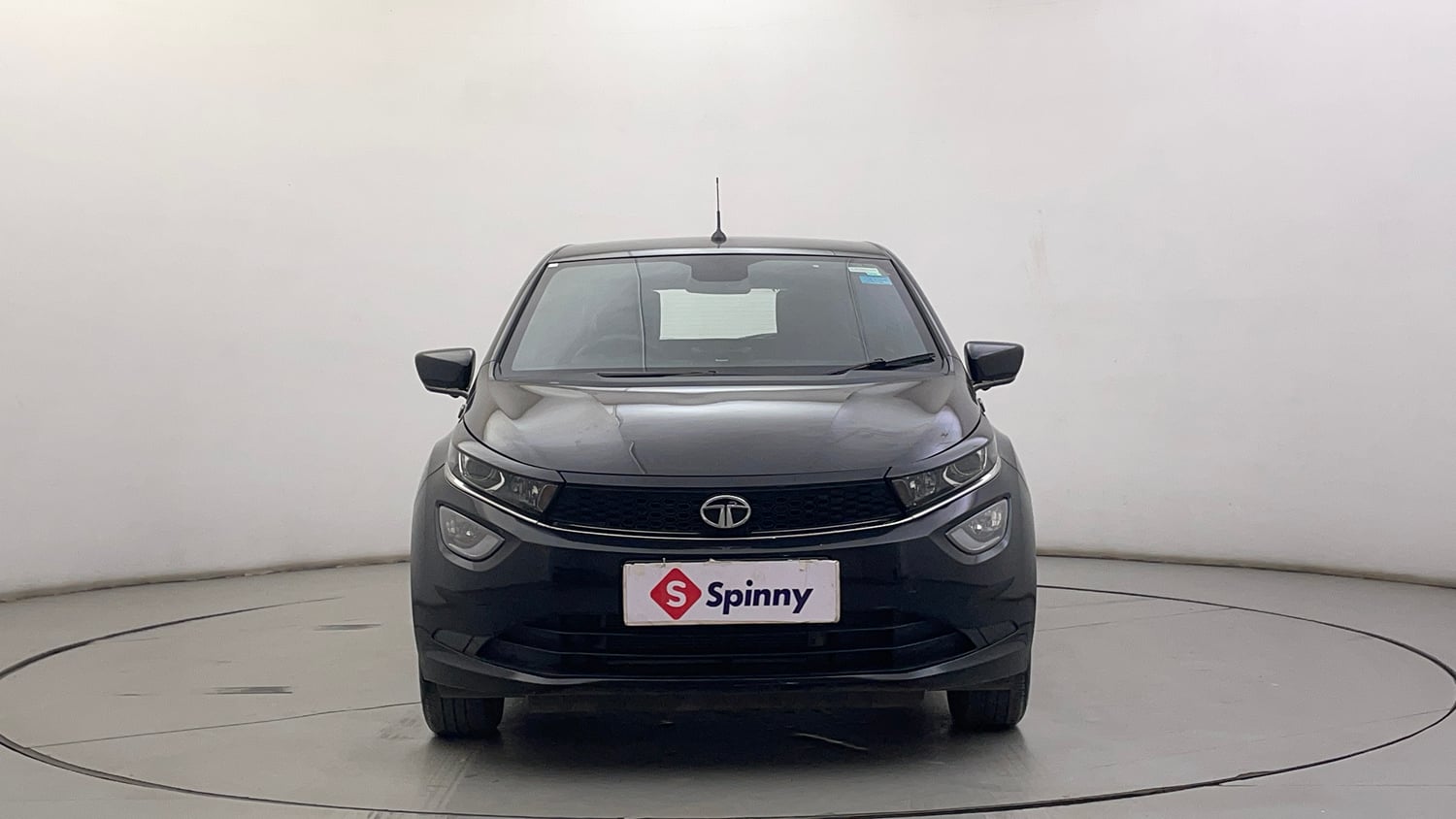 Used 2022 Tata Altroz XZ Plus Petrol Dark Edition Petrol Manual exterior FRONT VIEW