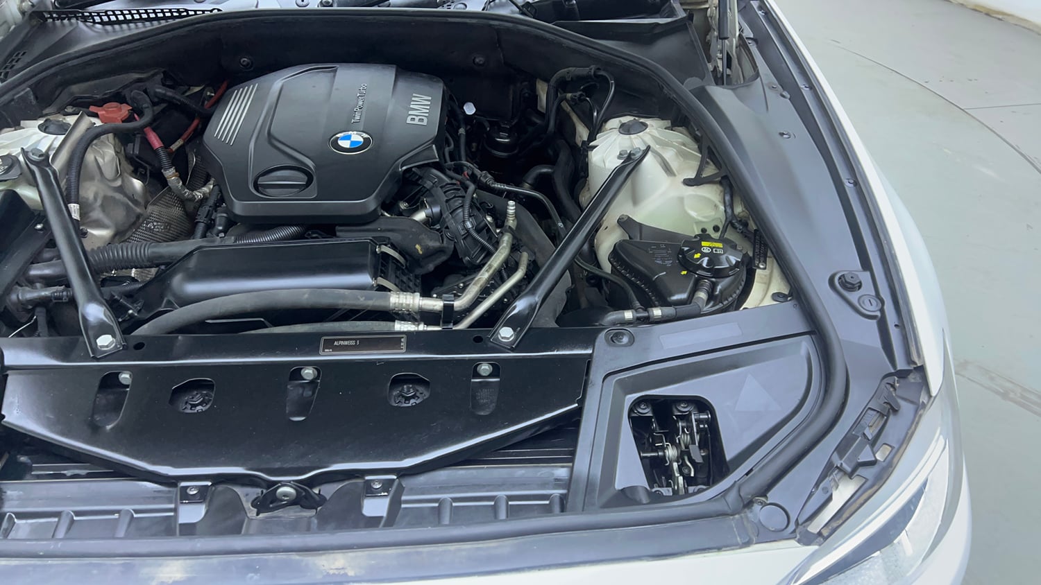 Used 2016 BMW 5 Series 520d Luxury Line Diesel Automatic engine ENGINE LEFT SIDE VIEW