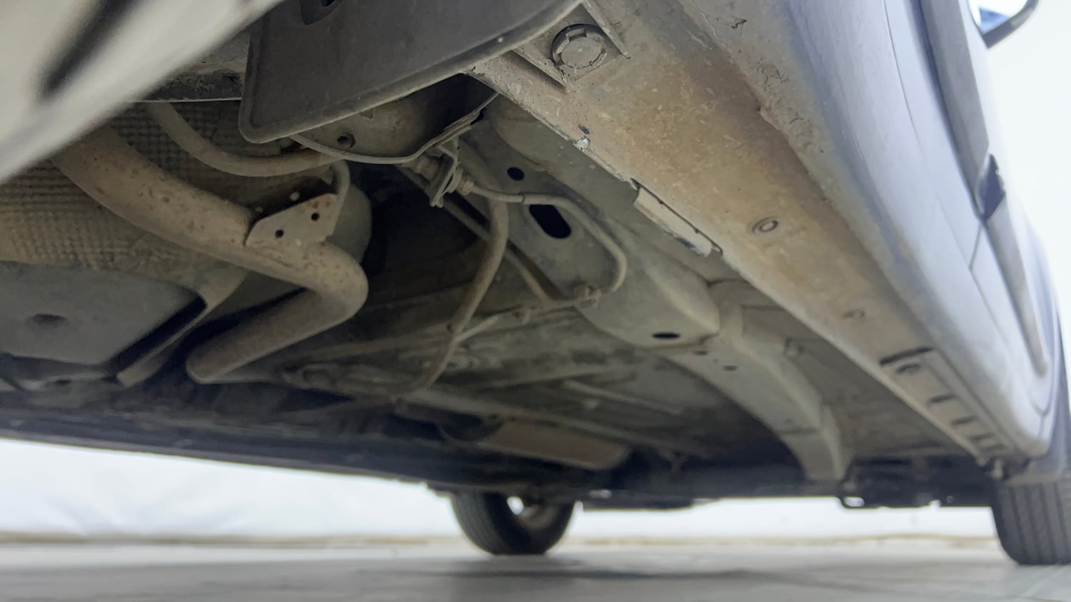 Used 2019 Maruti Suzuki Swift ZXi Plus AMT Petrol Automatic extra REAR RIGHT UNDERBODY VIEW