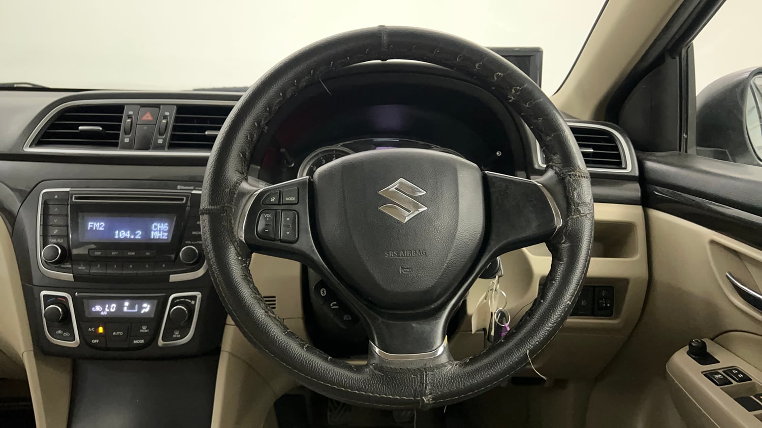 Used 2015 Maruti Suzuki Ciaz VXi+ Petrol Manual interior STEERING VIEW