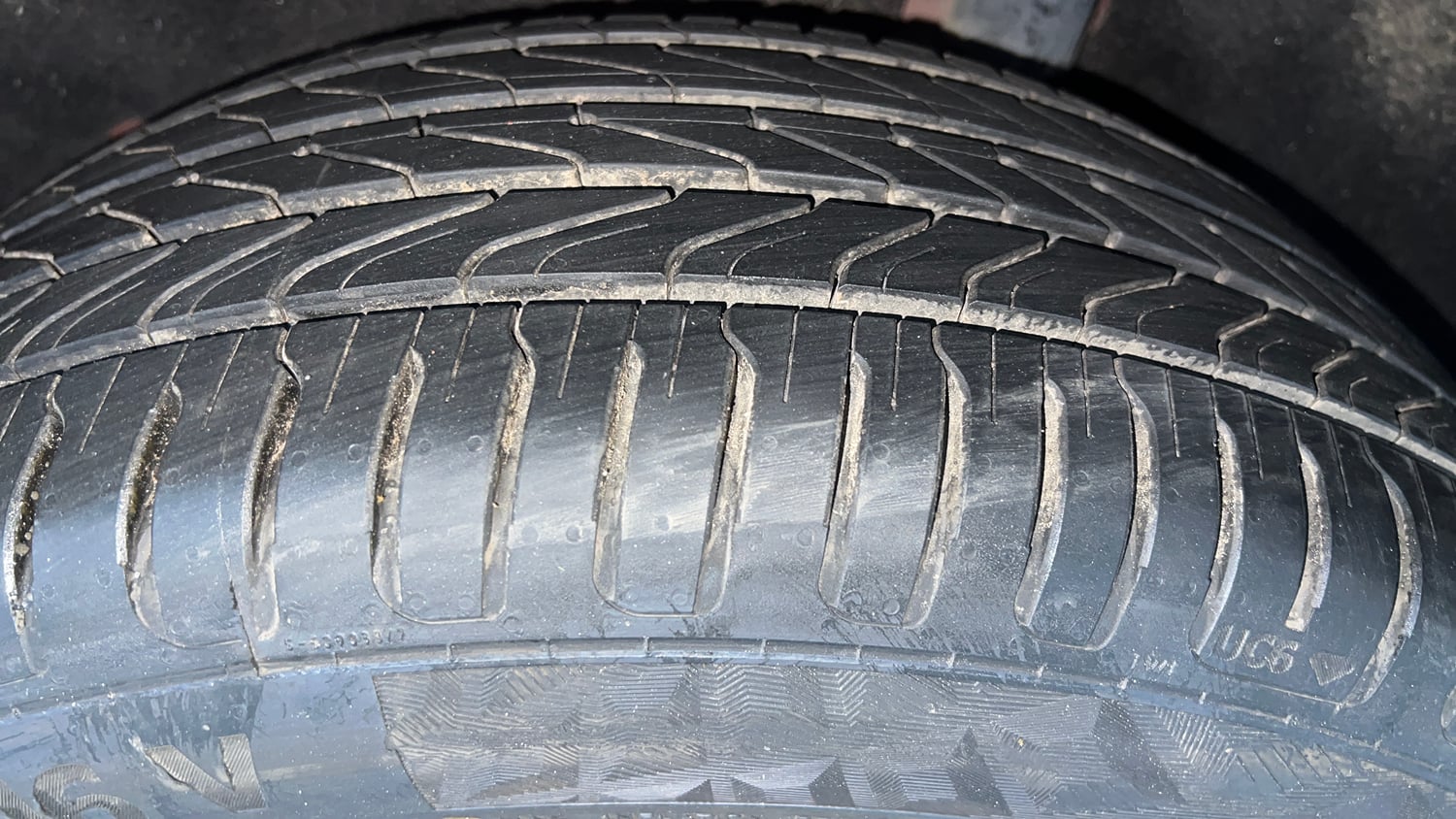Used 2017 Ford EcoSport Titanium 1.5L Ti-VCT AT Petrol Automatic tyres LEFT REAR TYRE TREAD VIEW