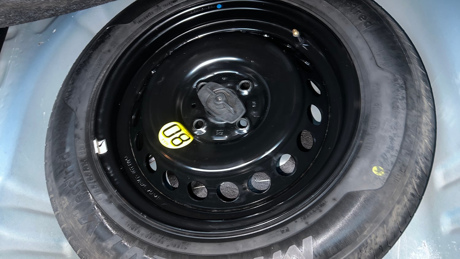 Used 2021 Maruti Suzuki Baleno Zeta Petrol Manual tyres SPARE TYRE VIEW