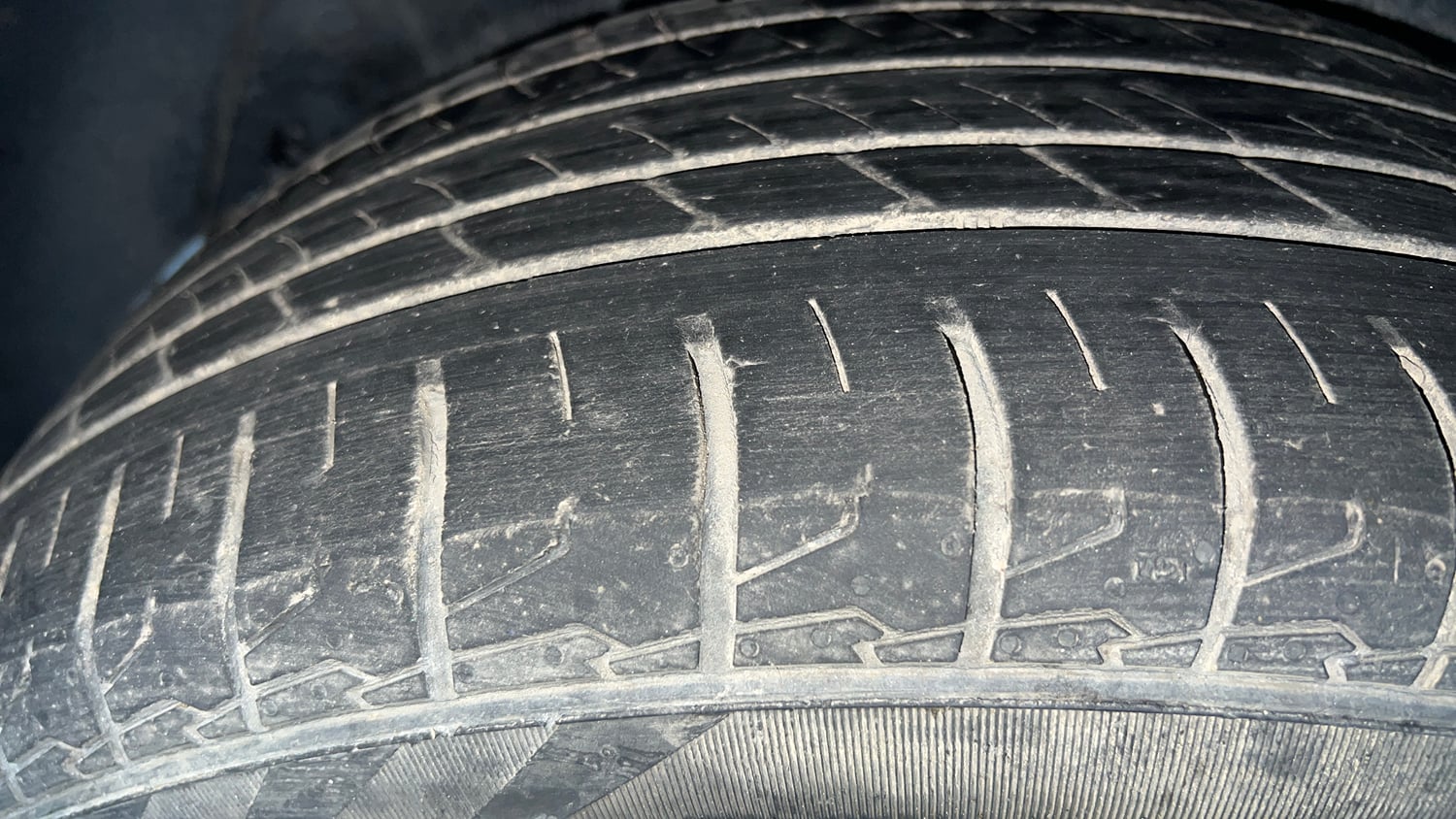 Used 2024 Hyundai Creta 1.5 MPi Petrol MT SX Petrol Manual tyres RIGHT REAR TYRE TREAD VIEW