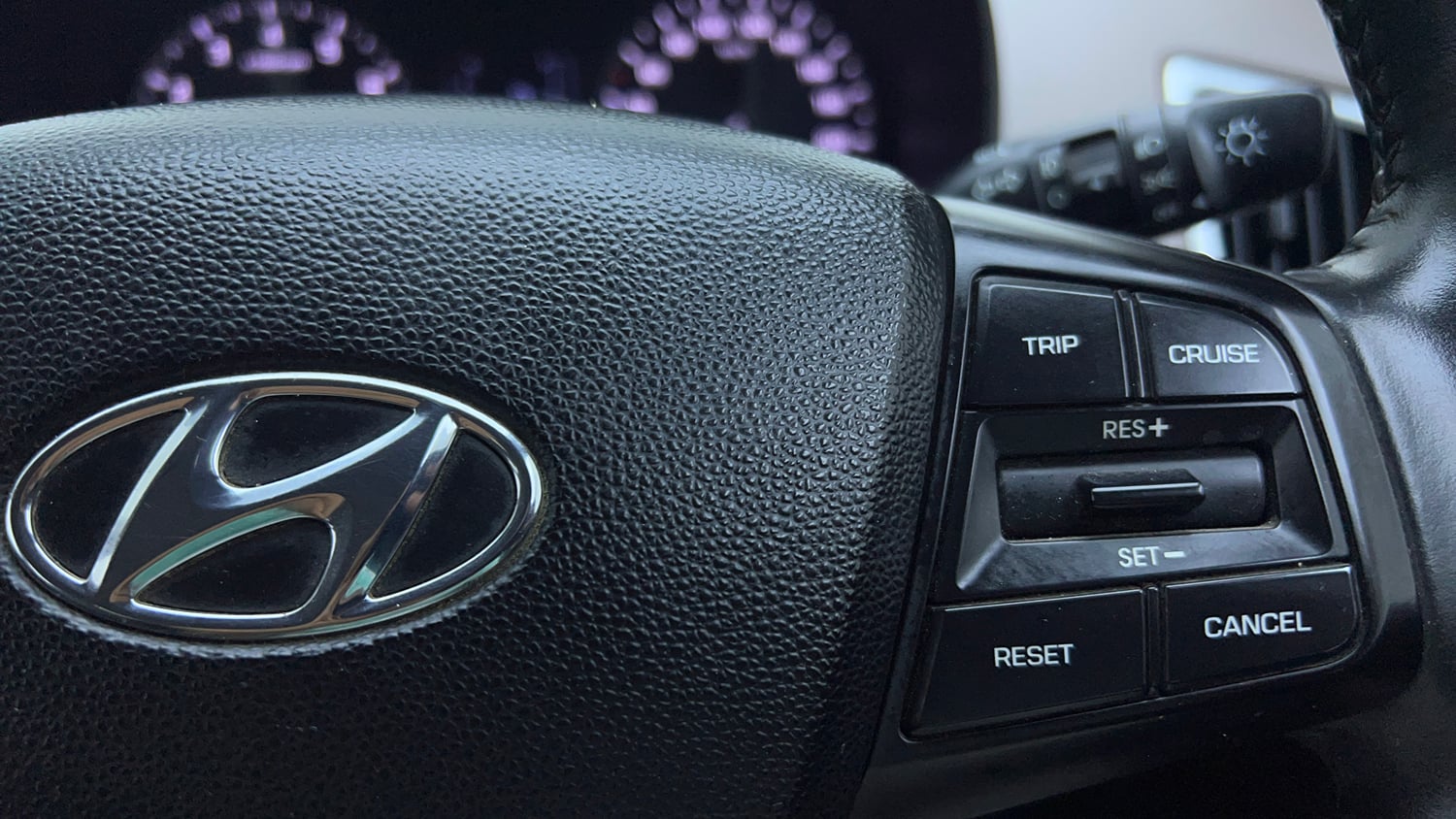 Used 2019 Hyundai Creta SX 1.6 AT Petrol Petrol Automatic top_features Cruise control