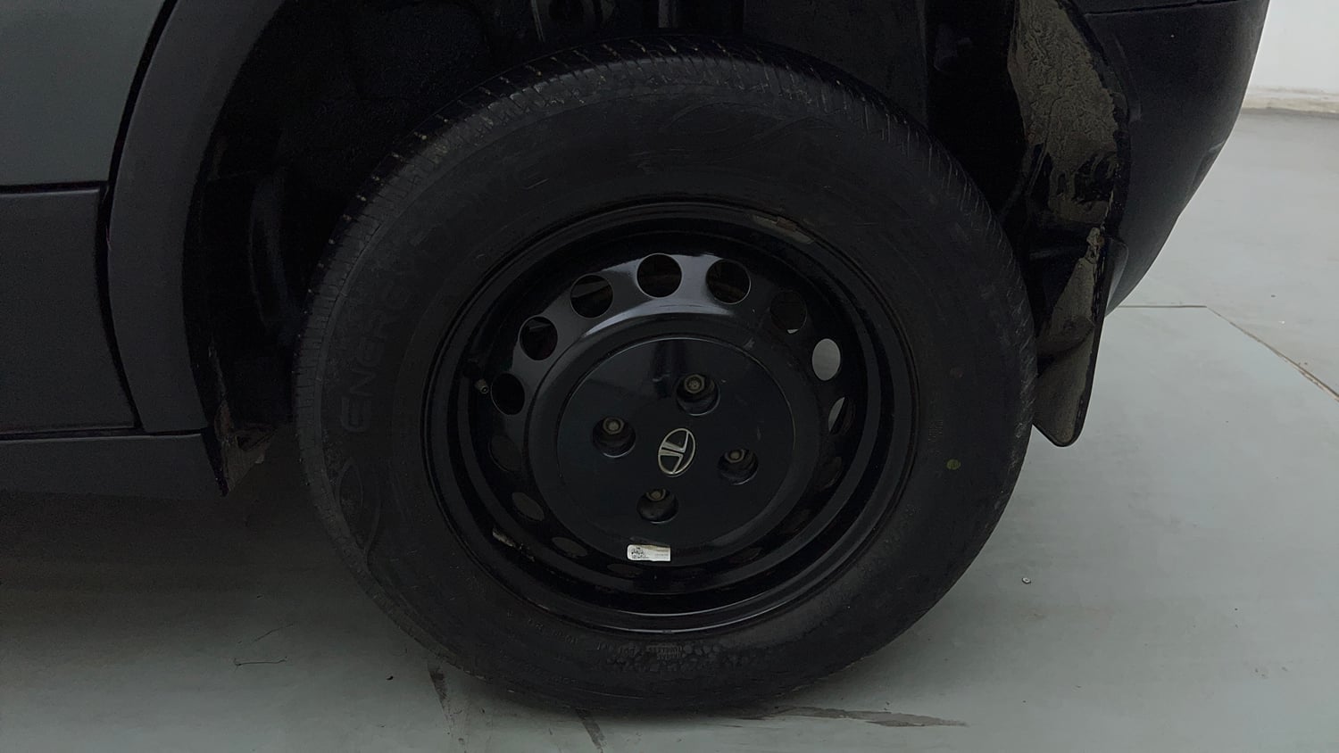 Used 2023 Tata Punch Pure iCNG Cng Manual tyres LEFT REAR TYRE RIM VIEW