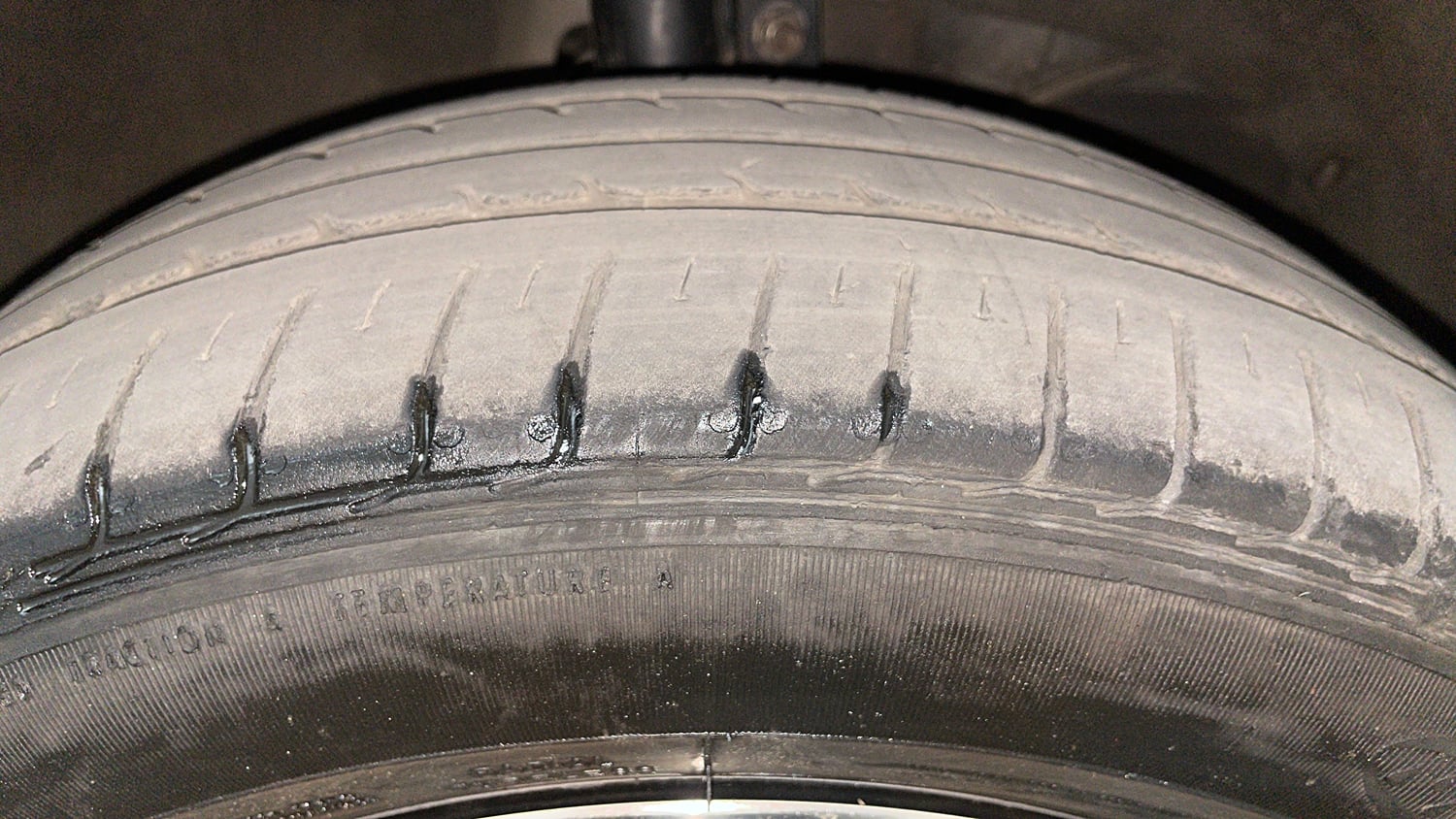 Used 2018 Maruti Suzuki Swift ZXi Plus Petrol Manual tyres RIGHT FRONT TYRE TREAD VIEW