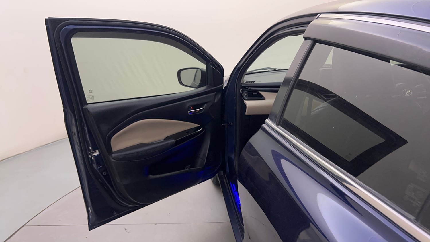 Used 2022 Toyota Glanza G Petrol Manual interior LEFT FRONT DOOR OPEN VIEW