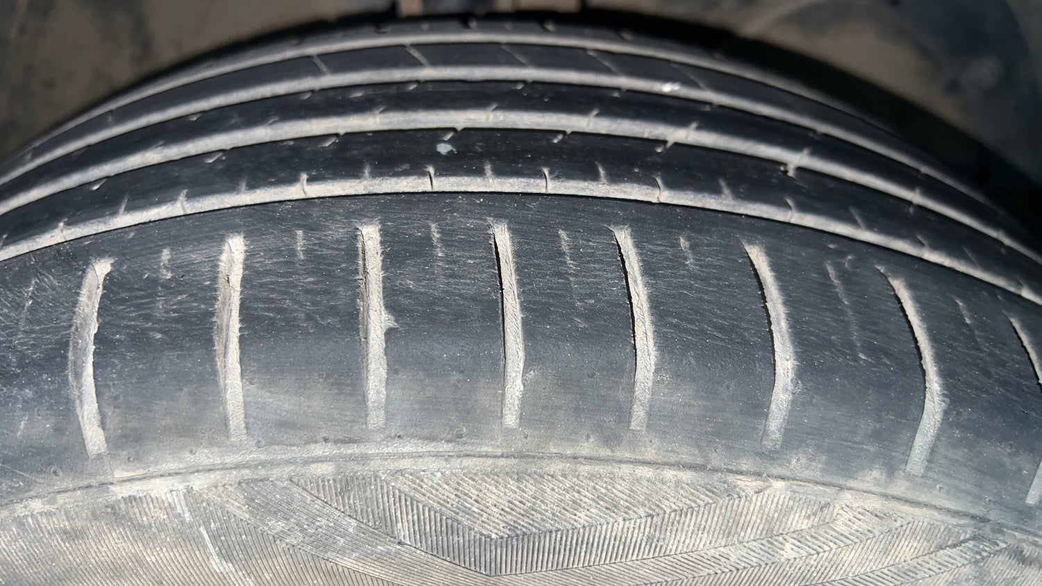 Used 2021 Maruti Suzuki Baleno Zeta Petrol Manual tyres RIGHT FRONT TYRE TREAD VIEW