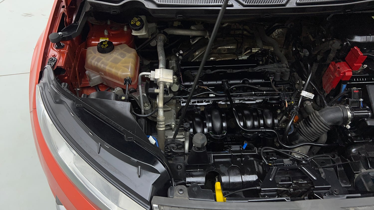 Used 2017 Ford EcoSport Titanium 1.5L Ti-VCT AT Petrol Automatic engine ENGINE RIGHT SIDE VIEW