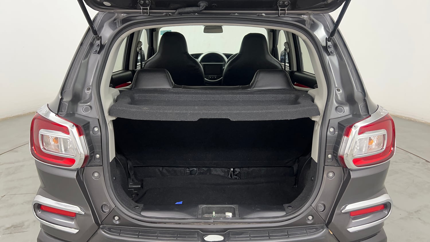 Used 2024 Maruti Suzuki S-Presso Vxi Plus Petrol Manual interior DICKY INSIDE VIEW