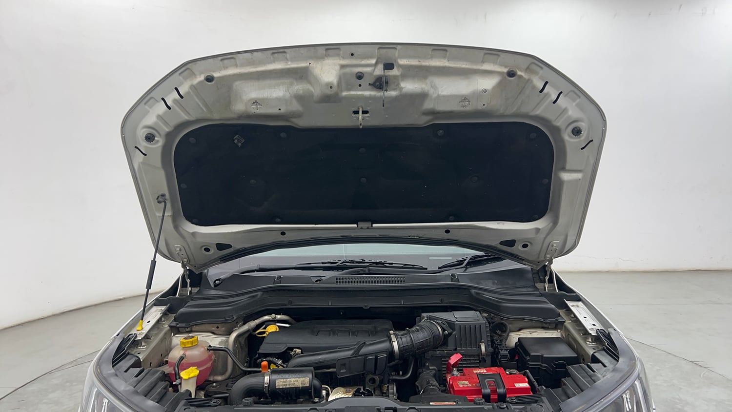 Used 2019 Mahindra XUV 300 1.2 W8 (O) Petrol Manual engine ENGINE & BONNET OPEN FRONT VIEW