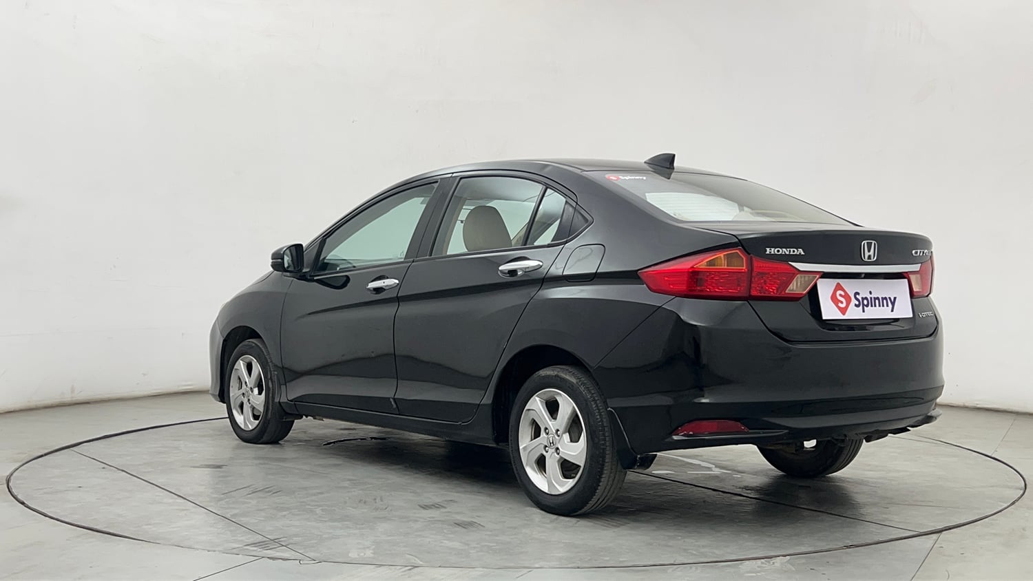 Used 2014 Honda City VX Diesel Diesel Manual exterior LEFT REAR CORNER VIEW