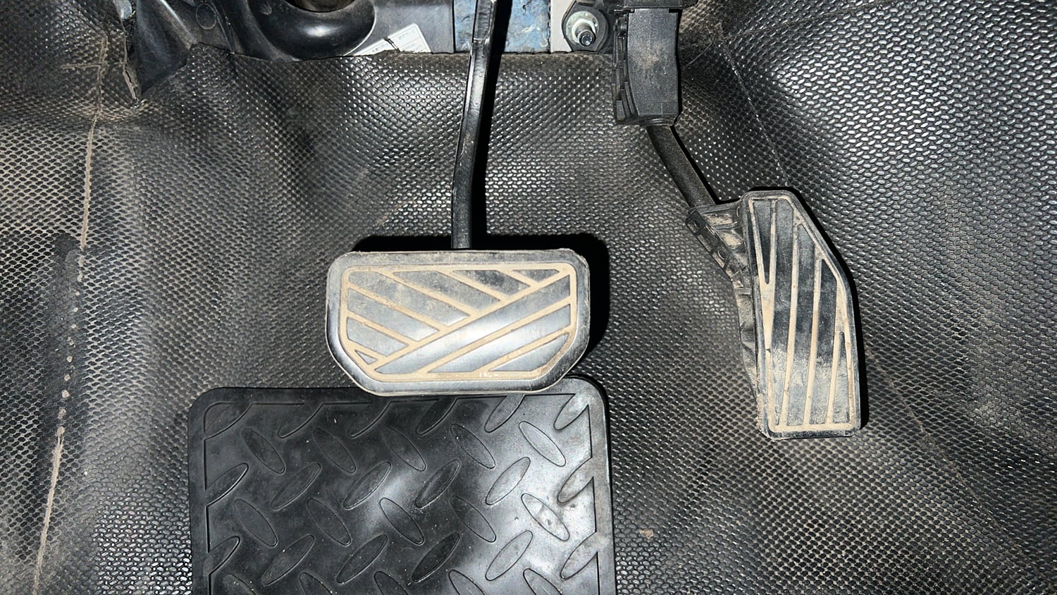 Used 2019 Maruti Suzuki Swift ZXi Plus AMT Petrol Automatic interior PEDALS VIEW