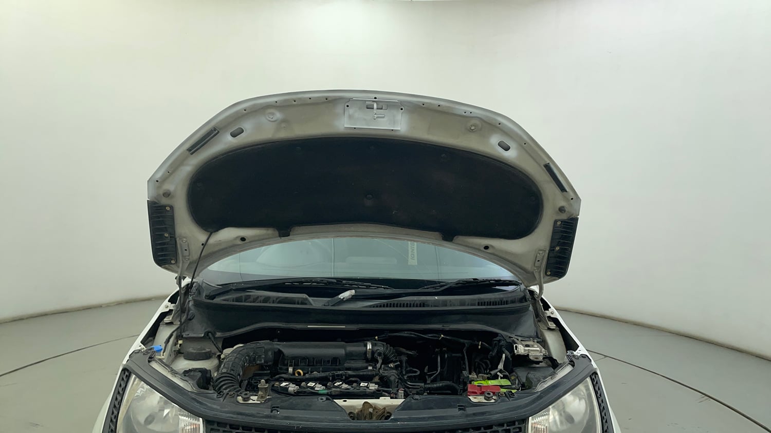 Used 2018 Maruti Suzuki Ignis Delta 1.2 MT Petrol Manual engine ENGINE & BONNET OPEN FRONT VIEW