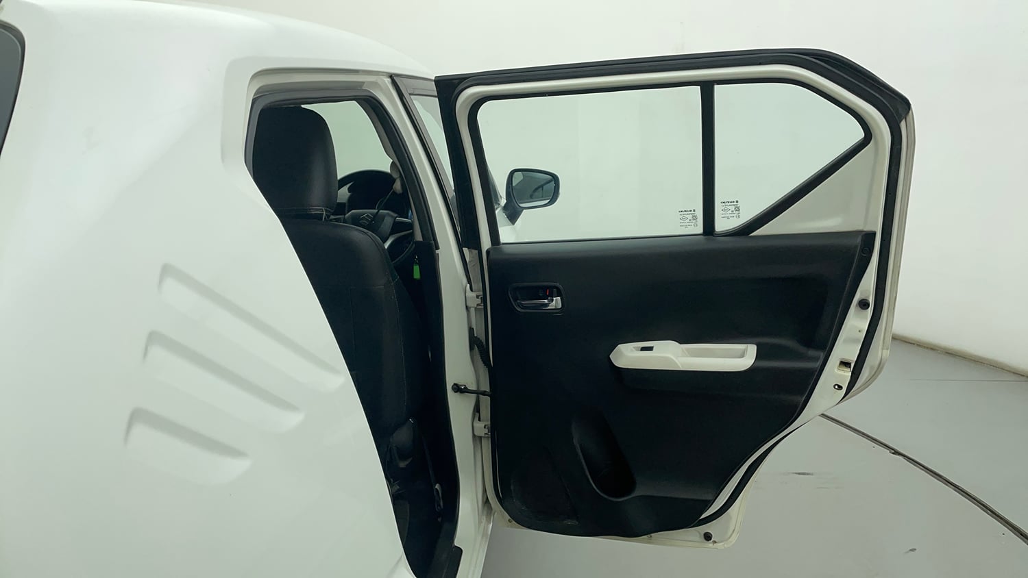 Used 2018 Maruti Suzuki Ignis Delta 1.2 MT Petrol Manual interior RIGHT REAR DOOR OPEN VIEW