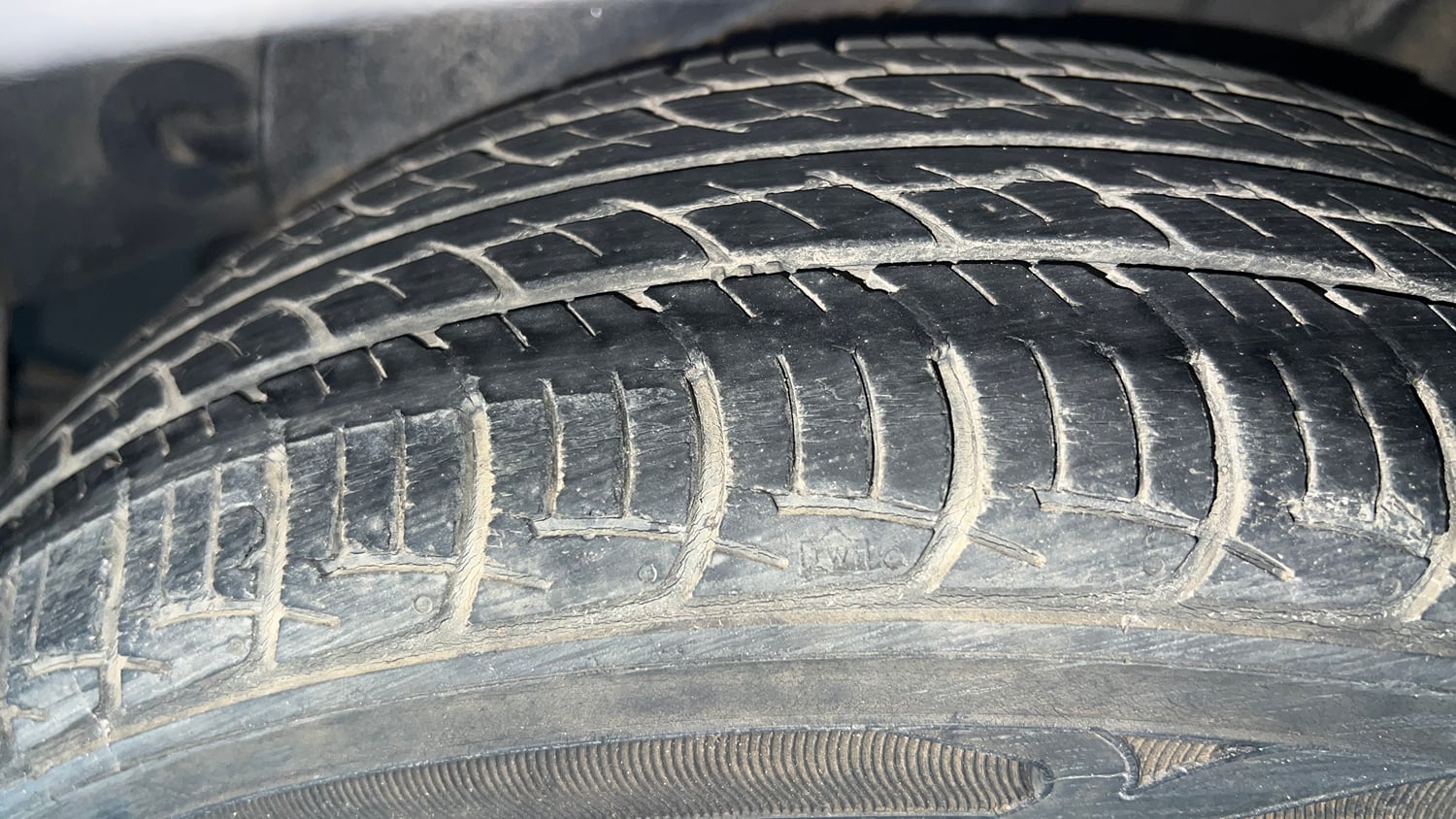 Used 2014 Honda Amaze 1.2 VX AT i-VTEC Petrol Automatic tyres LEFT REAR TYRE TREAD VIEW