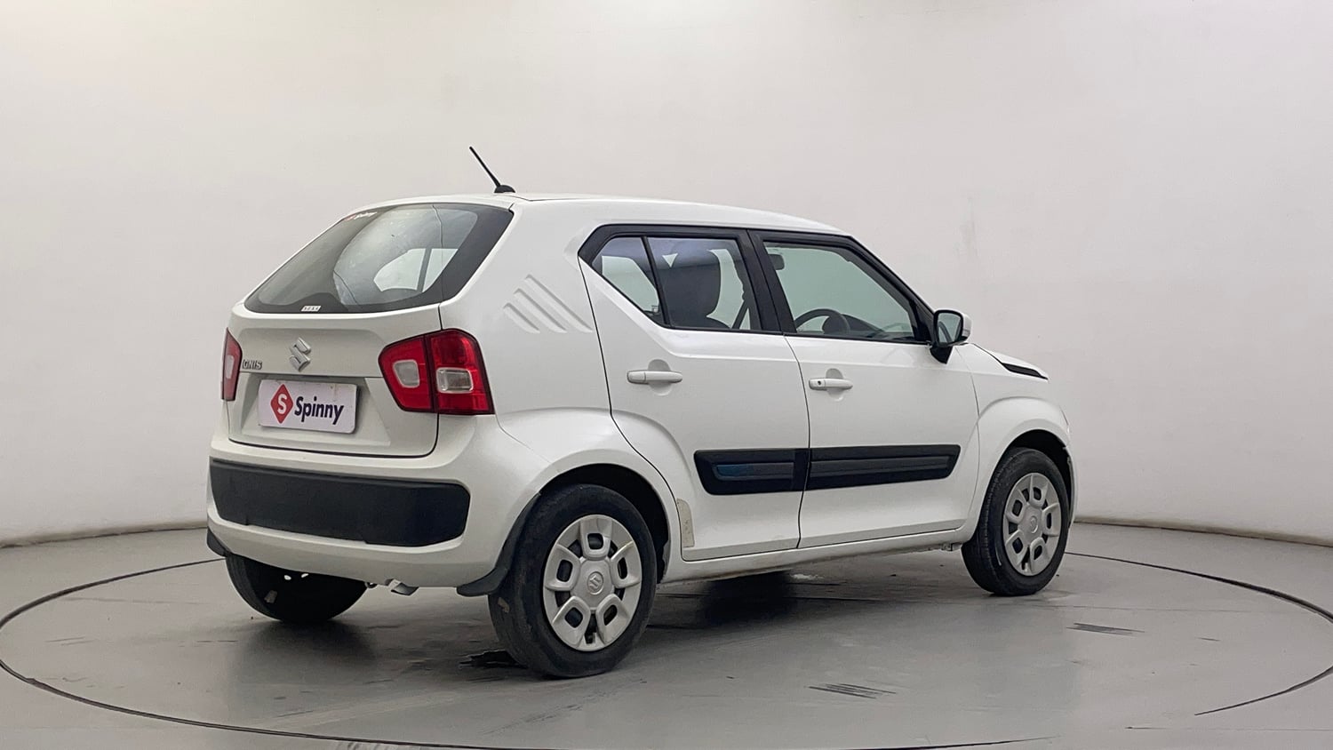 Used 2018 Maruti Suzuki Ignis Delta 1.2 MT Petrol Manual exterior RIGHT REAR CORNER VIEW