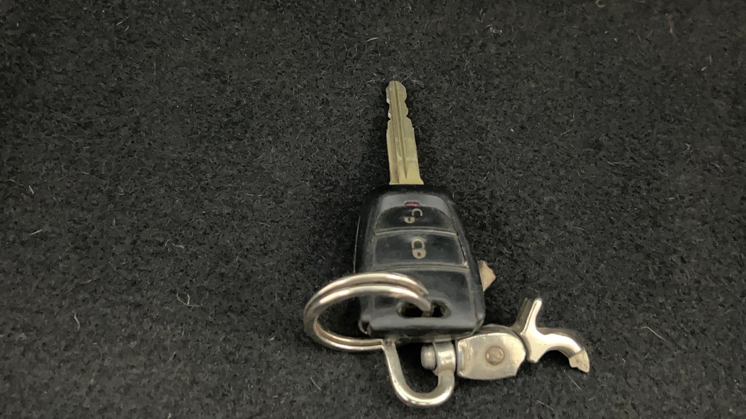Used 2015 Hyundai Eon Magna O Petrol Manual extra CAR KEY VIEW