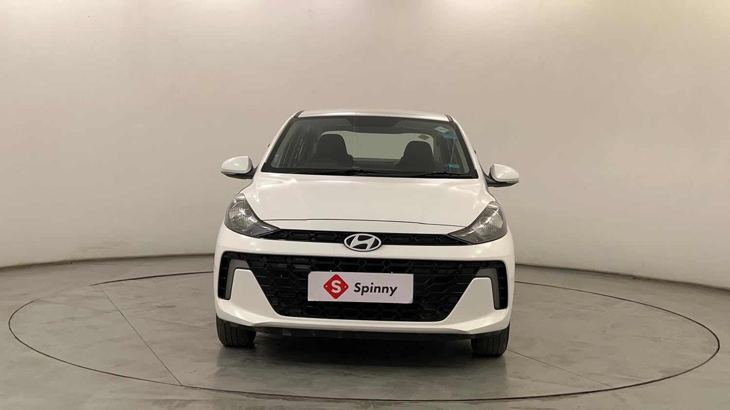 Used 2023 Hyundai Aura SX 1.2 CNG Cng Manual exterior FRONT VIEW