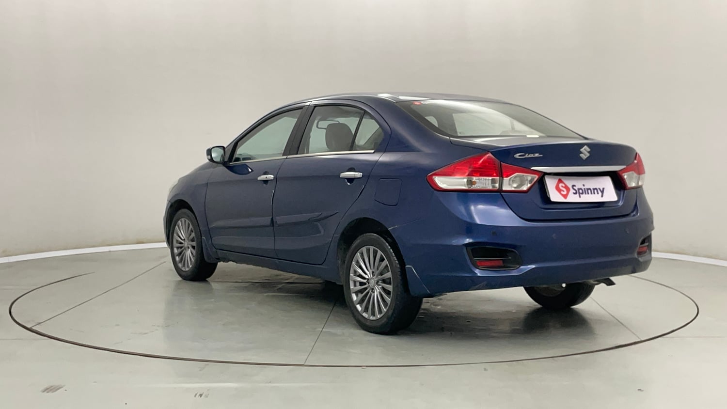 Used 2017 Maruti Suzuki Ciaz Alpha 1.4 MT Petrol Manual exterior LEFT REAR CORNER VIEW