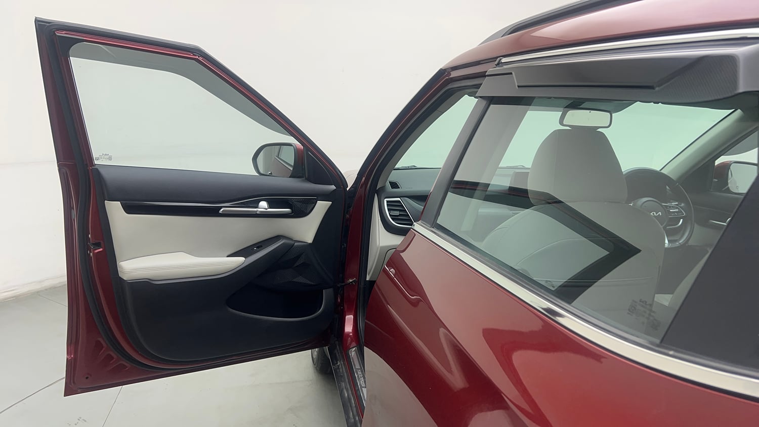 Used 2022 kia Seltos HTX 1.5 IVT Petrol Automatic interior LEFT FRONT DOOR OPEN VIEW