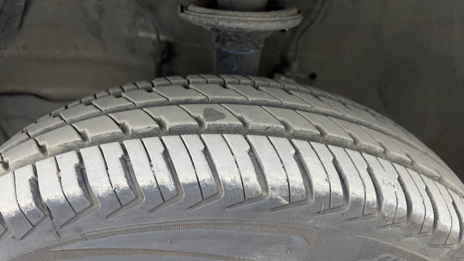Used 2025 Maruti Suzuki Alto K10 VXi Plus (O) Petrol Manual tyres LEFT FRONT TYRE TREAD VIEW