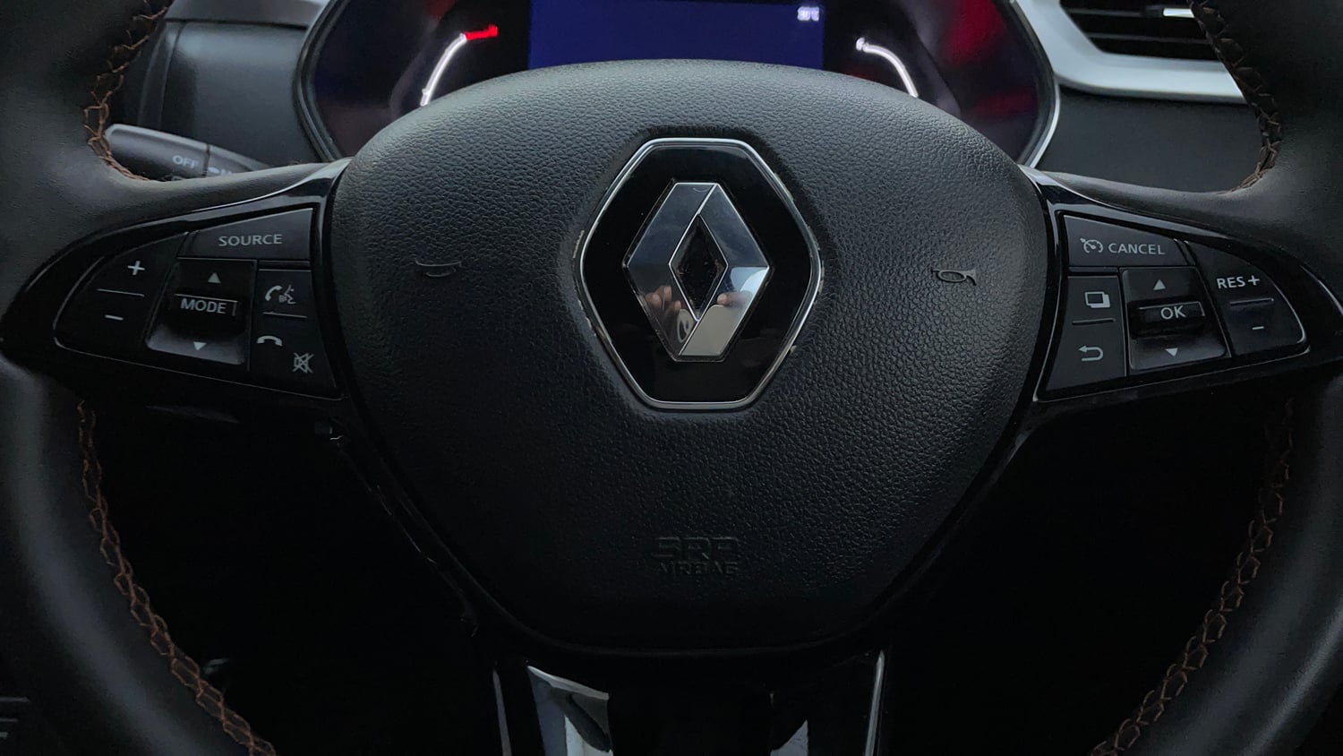 Used 2024 Renault Kiger RXZ MT Petrol Manual top_features Airbags