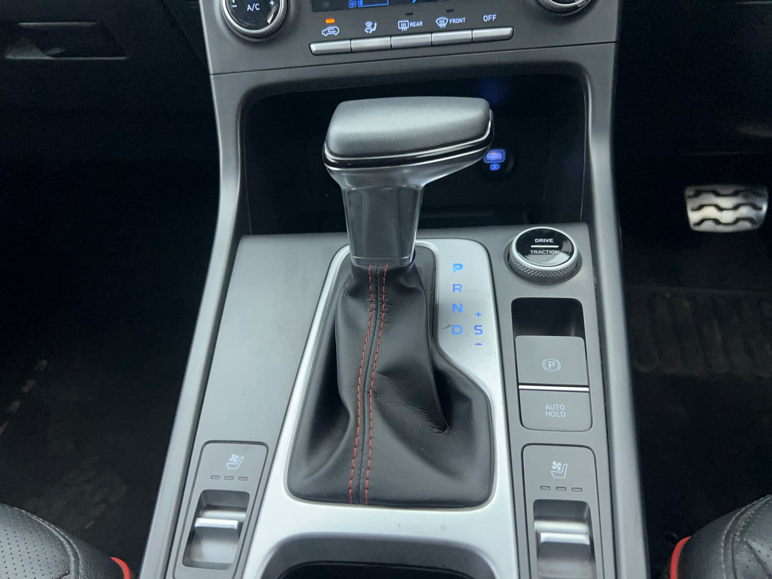 Used 2020 Hyundai Creta SX (O) 1.4 Turbo 7 DCT Petrol Automatic interior GEAR  KNOB VIEW