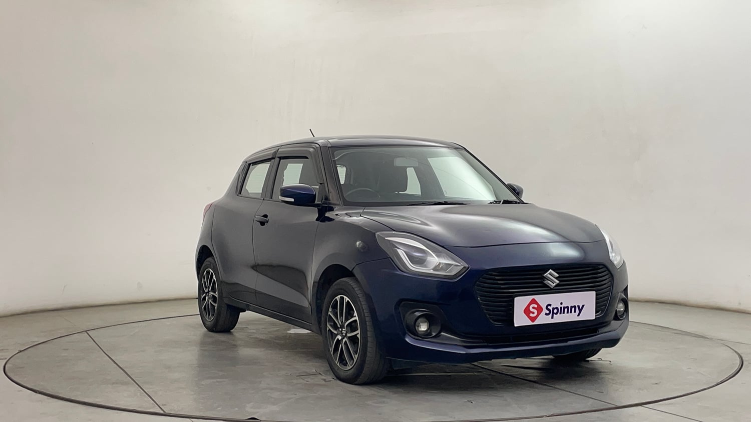 Used 2018 Maruti Suzuki Swift ZXi Plus Petrol Manual exterior RIGHT FRONT CORNER VIEW