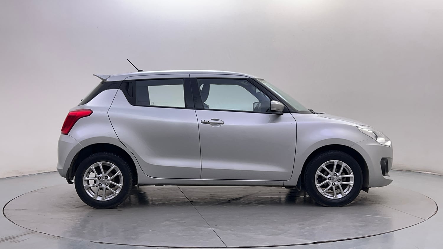 Used 2019 Maruti Suzuki Swift ZXi AMT Petrol Automatic exterior RIGHT SIDE VIEW
