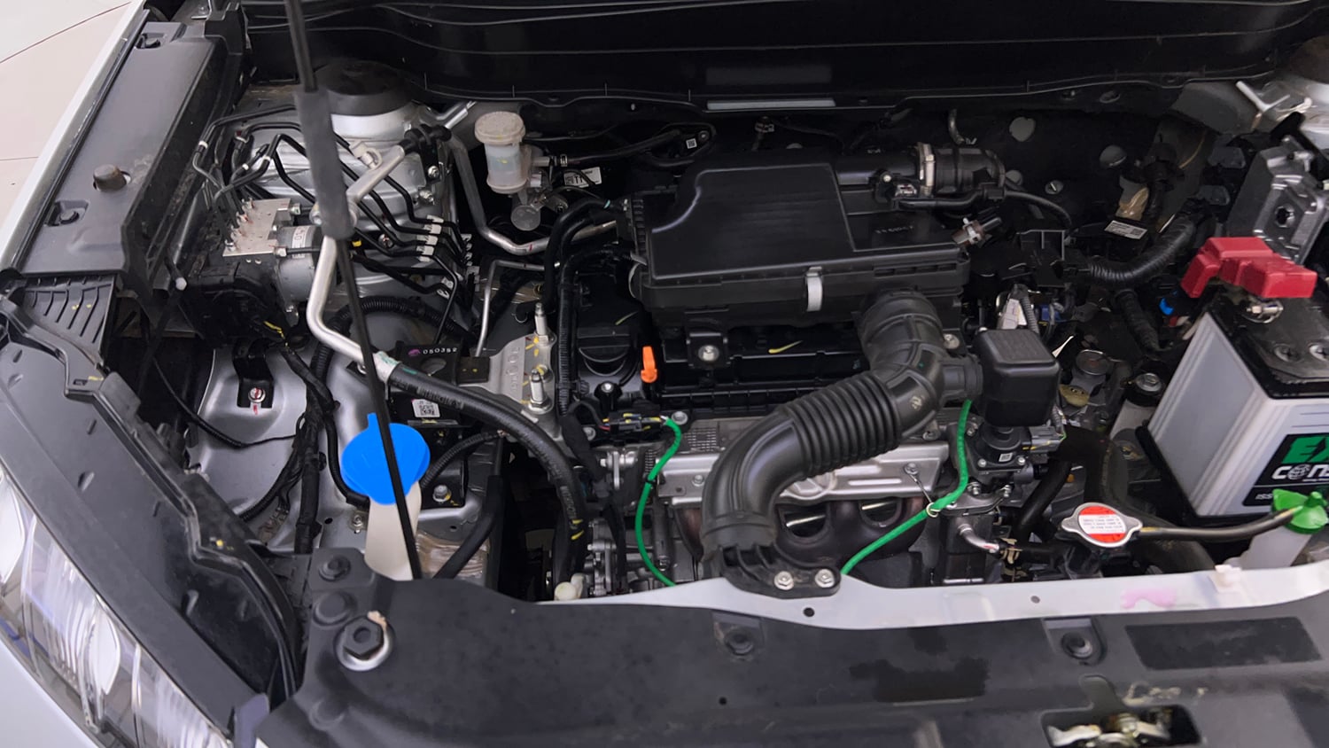 Used 2025 Maruti Suzuki Grand Vitara Delta Smart Hybrid Petrol Manual engine ENGINE RIGHT SIDE VIEW