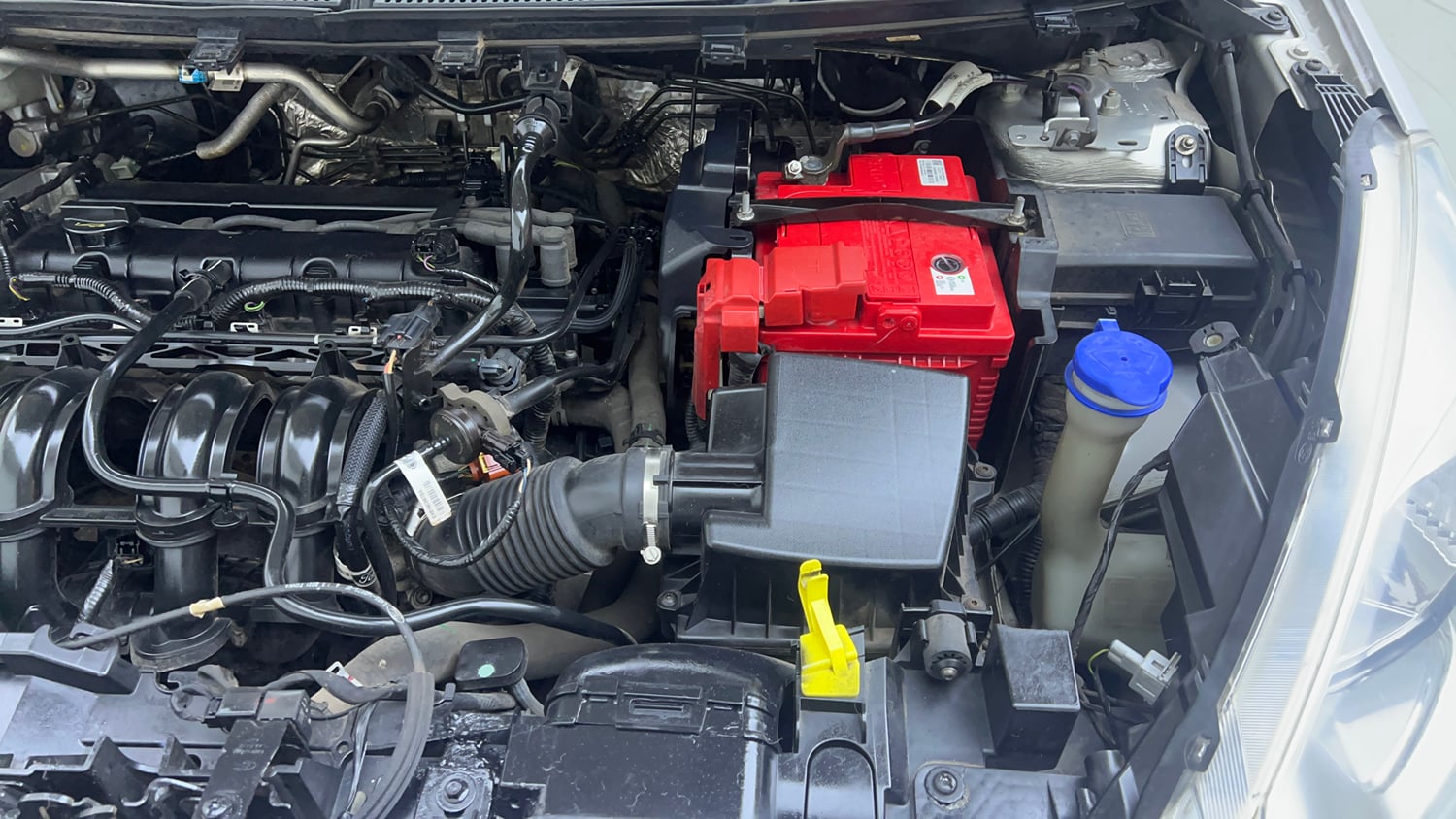 Used 2017 Ford Figo Titanium 1.2 Ti-VCT Petrol Manual engine ENGINE LEFT SIDE VIEW