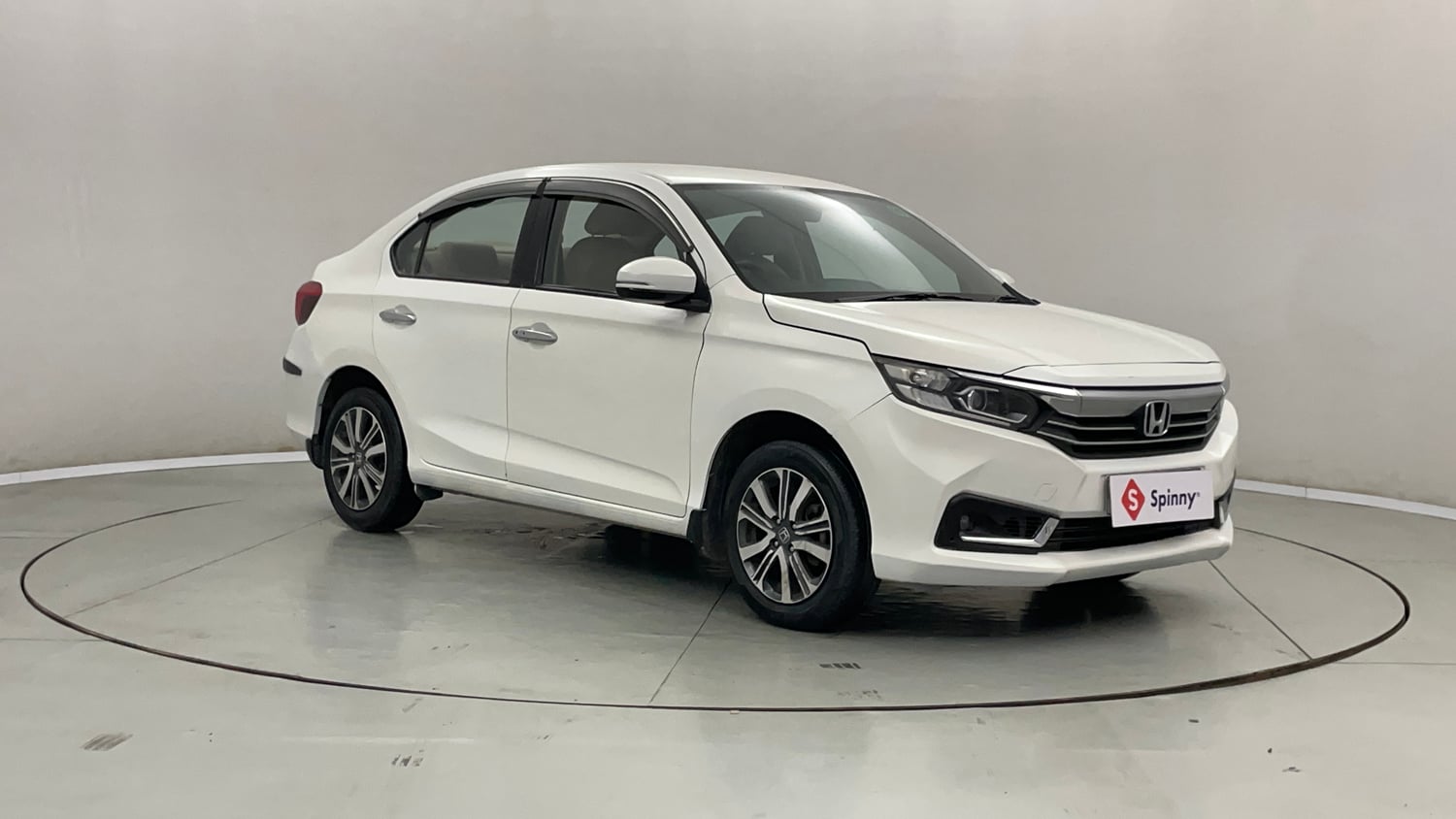 Used 2023 Honda Amaze VX 1.2 Petrol CVT Petrol Automatic exterior RIGHT FRONT CORNER VIEW